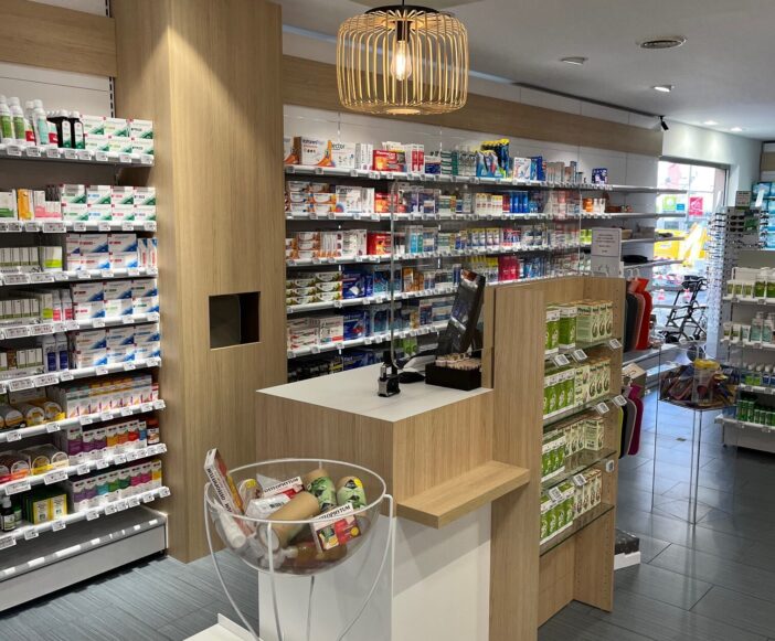Agencement pharmacie – Pellegrini & Werle | Jean Rolland