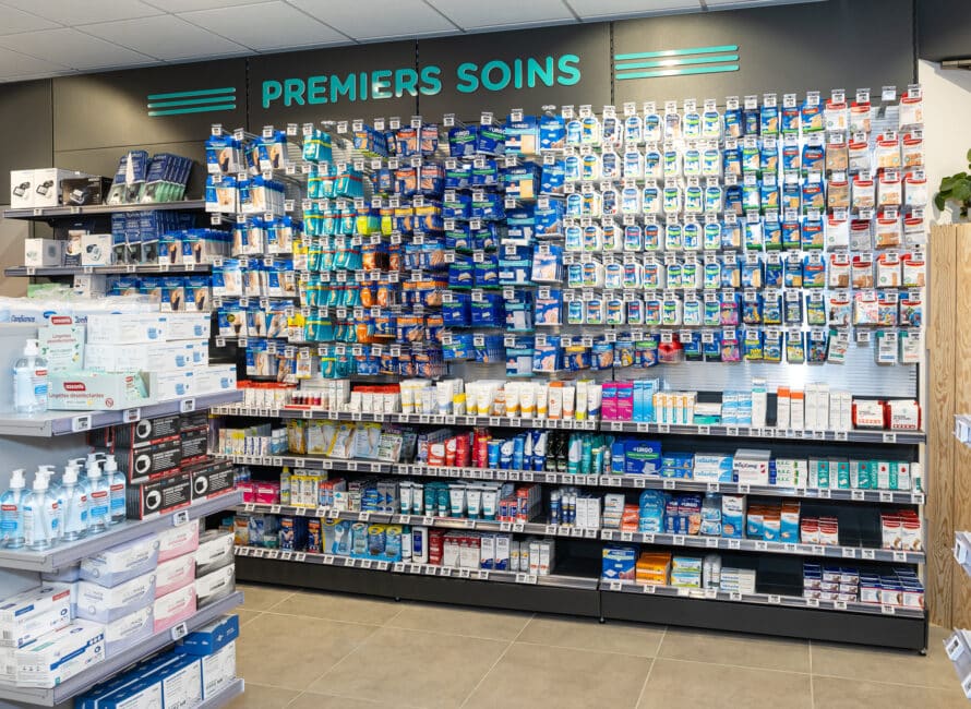 Agencement pharmacie – Pharmacie St Benoit (3) | Jean Rolland